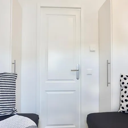 Appartement Ufergeheimnis Am Guelser Moselbogen I 2 Sz I 5 Gaeste I Badebucht I Grill I Garten *