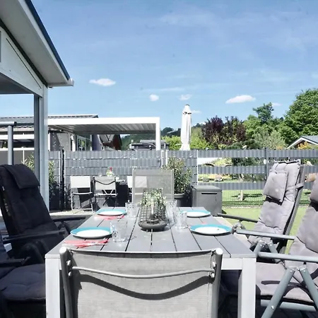 Ufergeheimnis Am Guelser Moselbogen I 2 Sz I 5 Gaeste I Badebucht I Grill I Garten Coblenza