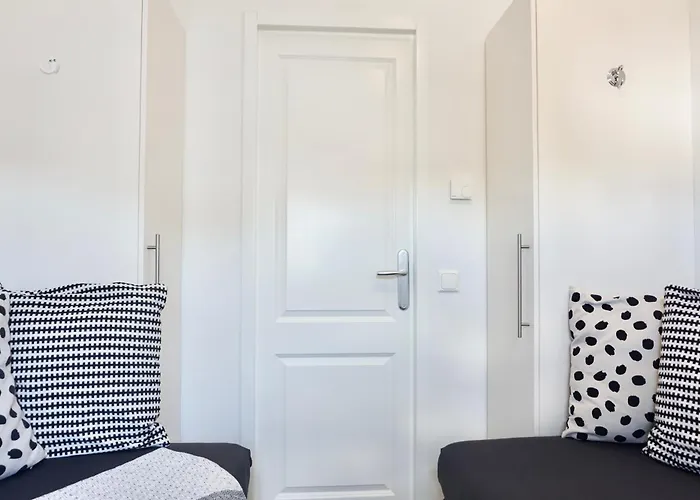 شقة Ufergeheimnis Am Guelser Moselbogen I 2 Sz I 5 Gaeste I Badebucht I Grill I Garten *