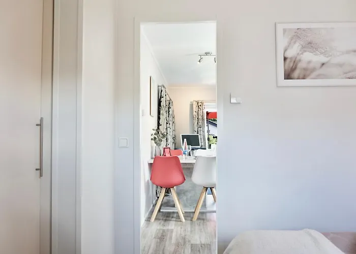 شقة Ufergeheimnis Am Guelser Moselbogen I 2 Sz I 5 Gaeste I Badebucht I Grill I Garten