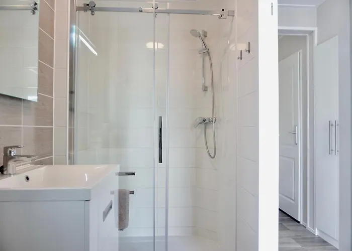 Ufergeheimnis Am Guelser Moselbogen I 2 Sz I 5 Gaeste I Badebucht I Grill I Garten كوبلنس