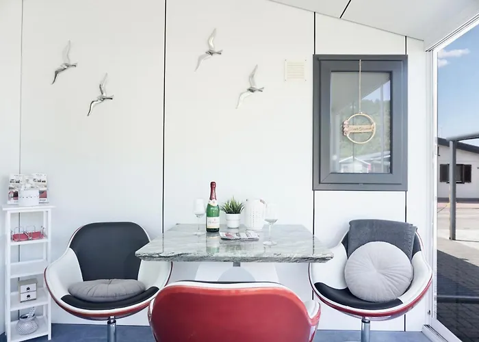 Ufergeheimnis Am Guelser Moselbogen I 2 Sz I 5 Gaeste I Badebucht I Grill I Garten